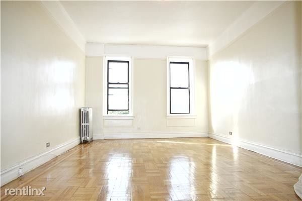 Building Photo - 1 br, 1 bath  - 2300 Bronx Park E