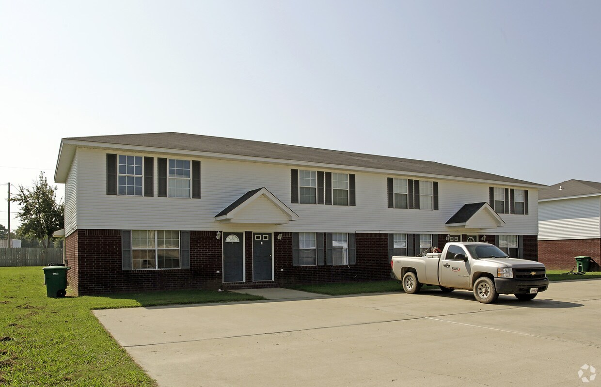 811 Mcafee Medical Cir, Beebe, AR 72012 Apartments in Beebe, AR