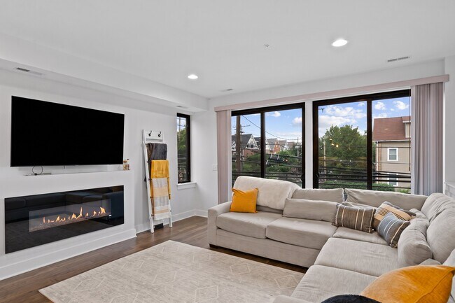 Foto del edificio - 2200 W 7th St