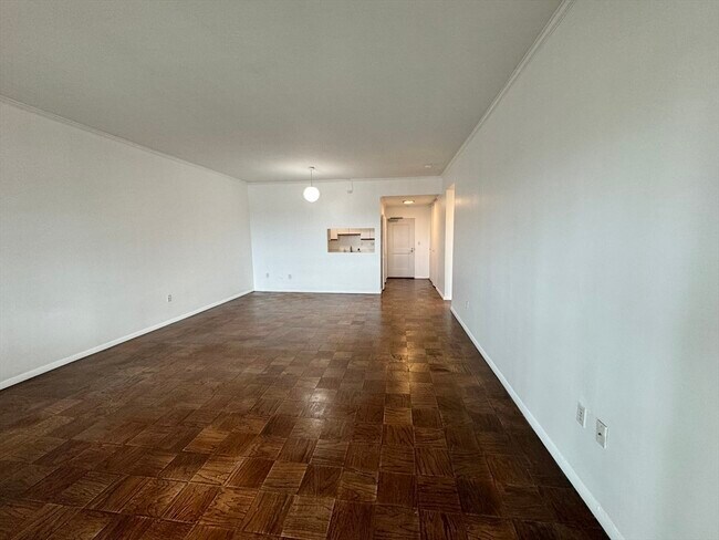 Building Photo - 6 Whittier Pl