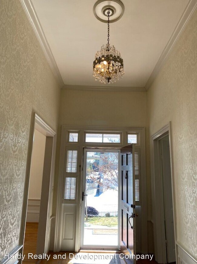 Foto del edificio - 3 br, 2.5 bath House - 317 E 4th Street