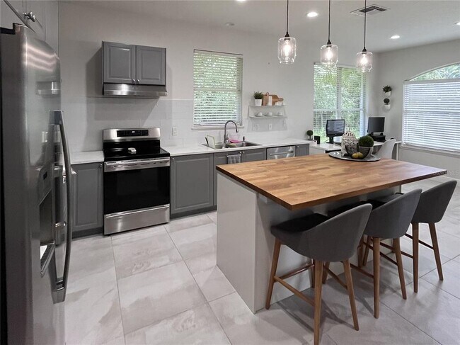 Foto del edificio - 1001 Landview Ct