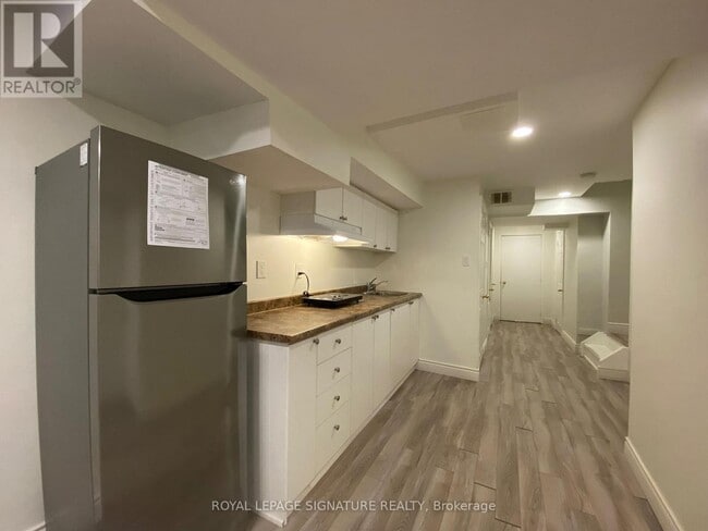 Building Photo - 3086 Lavenham Pl