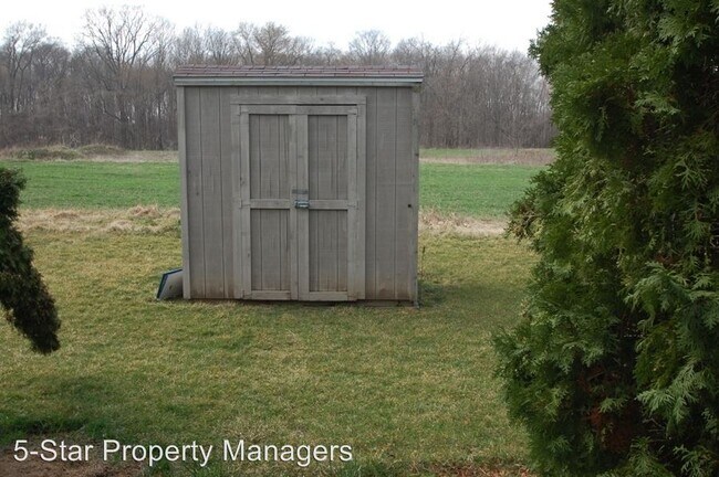 Building Photo - 131 Watertower Ct