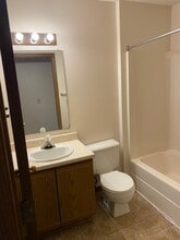 Building Photo - 1703 University Dr SE