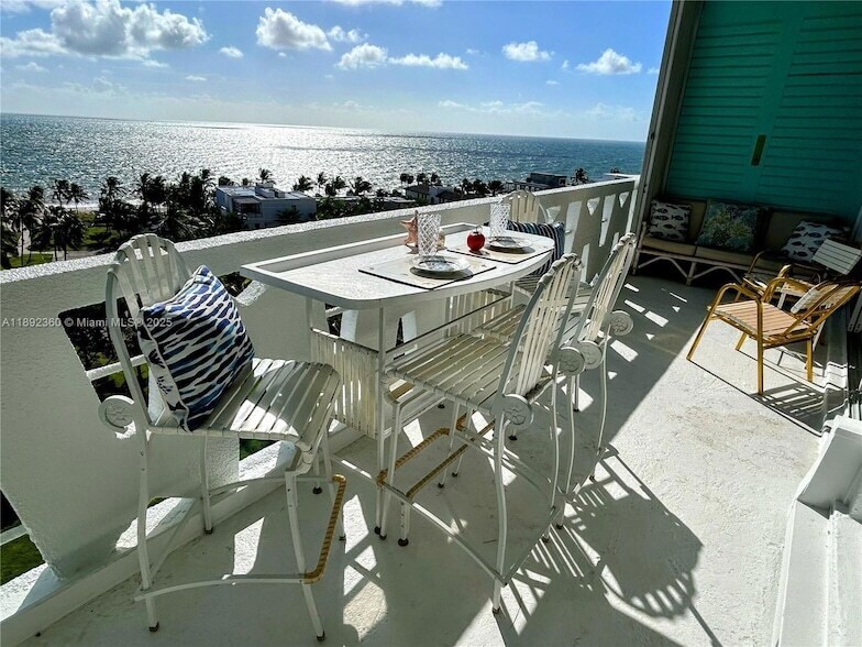 Foto principal - 2840 N Ocean Blvd