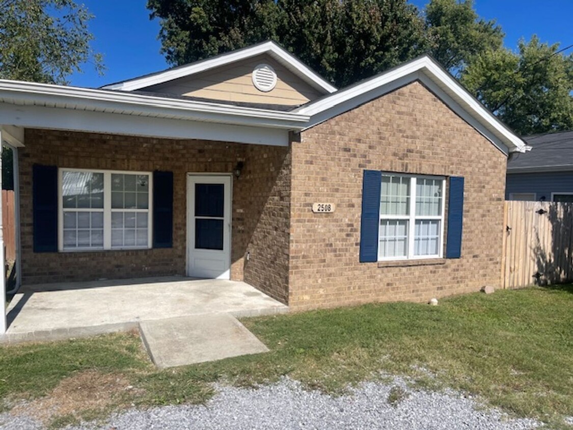 Foto principal - 3 Bedroom/2 Bath Home in Kingsport, TN $16...