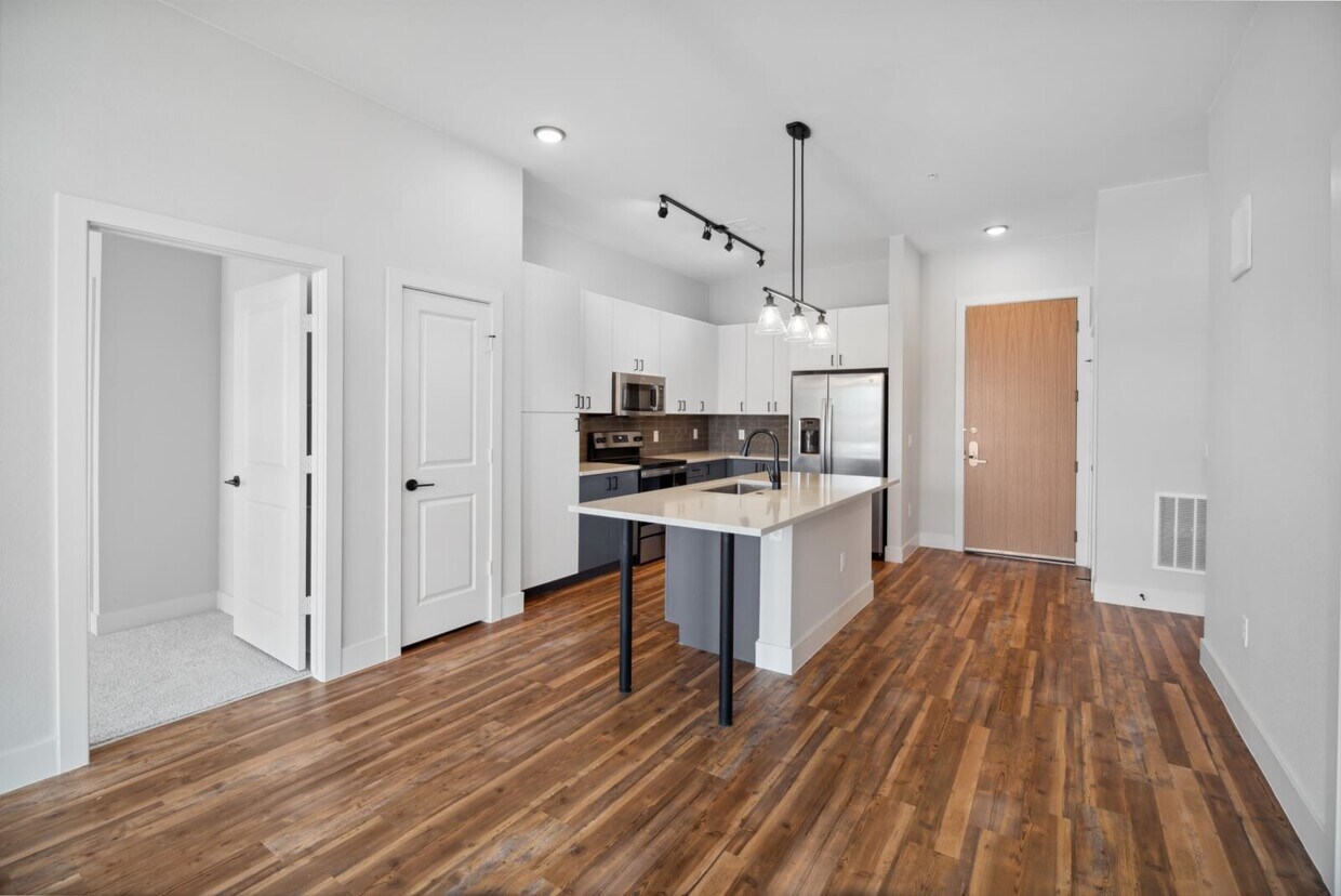 Foto principal - 3325 Denargo St