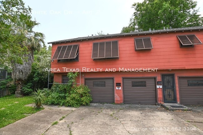 Foto del edificio - One bedroom garage apartment!