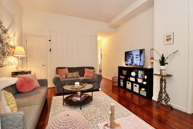Foto del edificio - 1035 Washington St