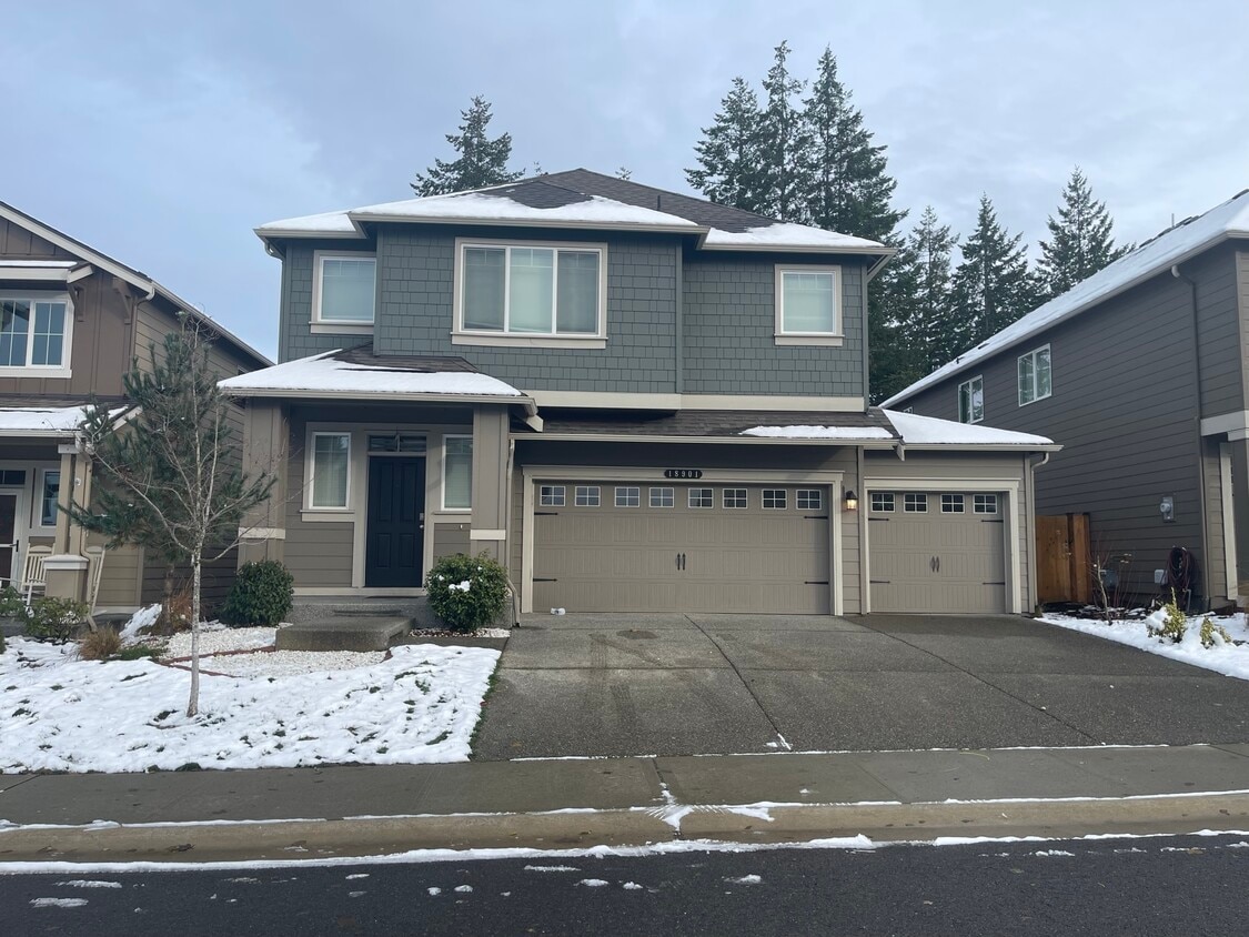 18901 106th Avenue Ct E, Puyallup, WA 98374 House Rental in Puyallup