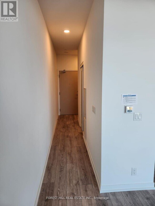Building Photo - 2020 Bathurst St