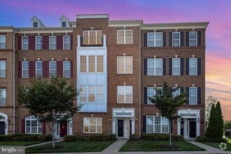 Building Photo - 23810 Hopewell Manor Terrace