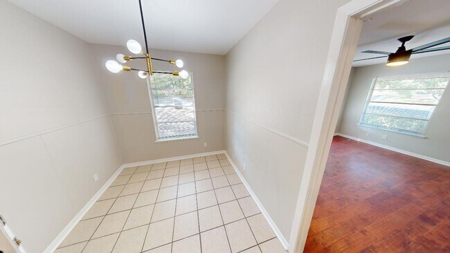 Foto del edificio - W. Terrace Drive 3115