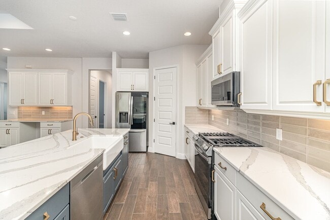 Building Photo - 2969 Avalonia Dr