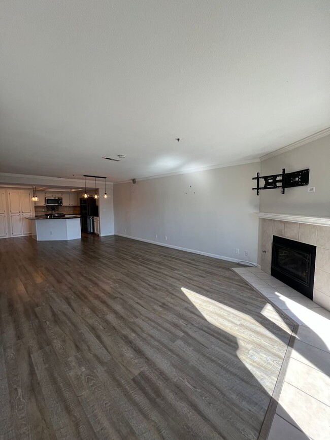 Building Photo - Luxurious 2br/2ba Ocean View Townhouse in ...