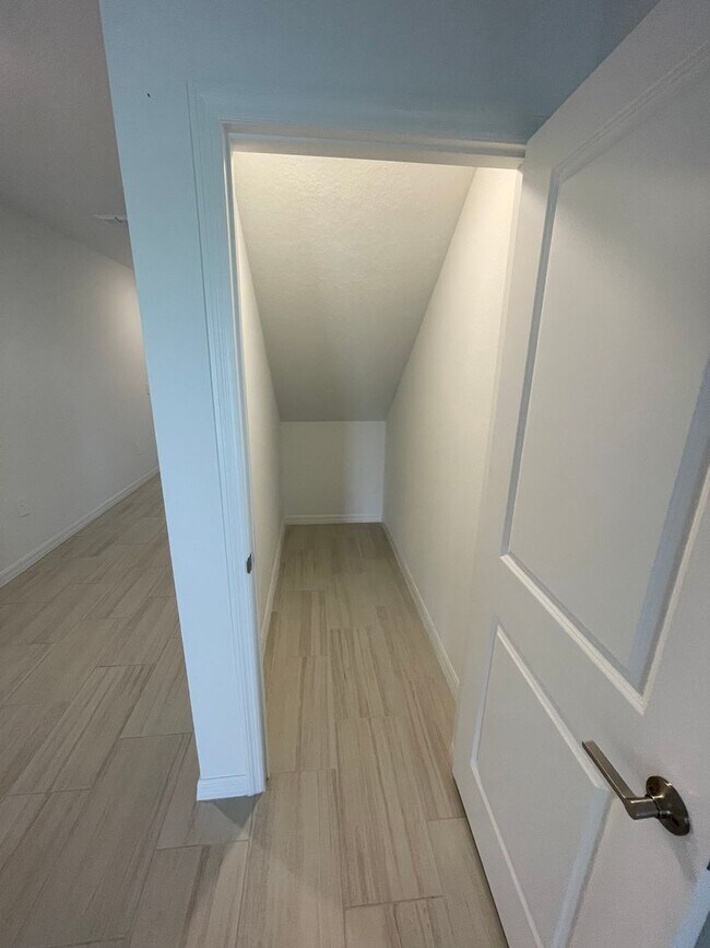 Building Photo - 11550 Radiant Shr Lp