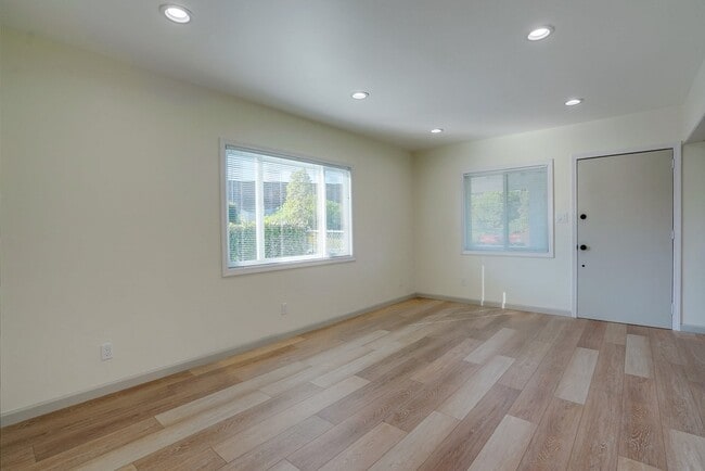 Building Photo - 11310 Argan Ave