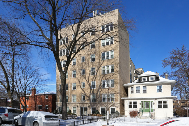 Foto del edificio - 1412 Chase
