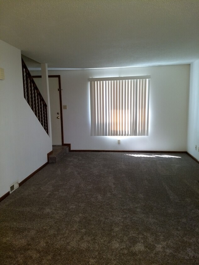 1302 Galeta Ave Unit A, Norfolk, NE 68701 Condo for Rent in Norfolk