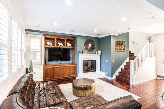 Large 3 Bed 2.5 Bath Home Available In Eas... - Large 3 Bed 2.5 Bath Home Available In Eas...