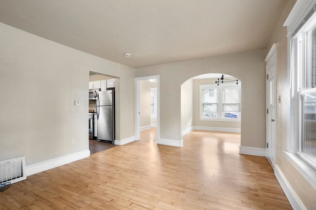 Building Photo - 1008 N Bennett St