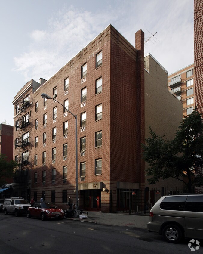 Foto del edificio - Armi Garden Apartments