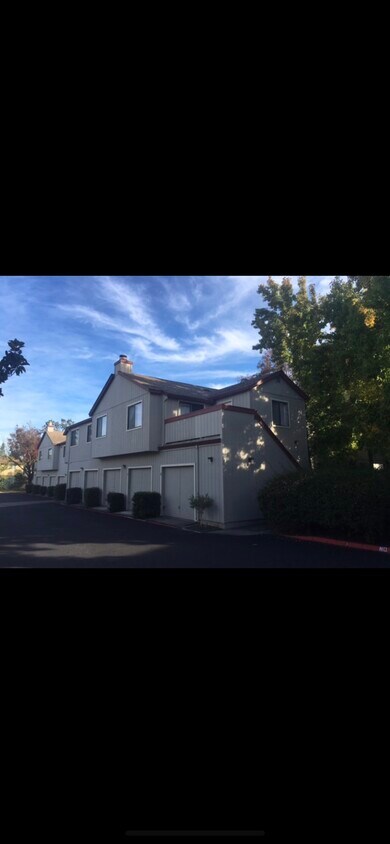 Foto principal - 2565 Westberry Dr