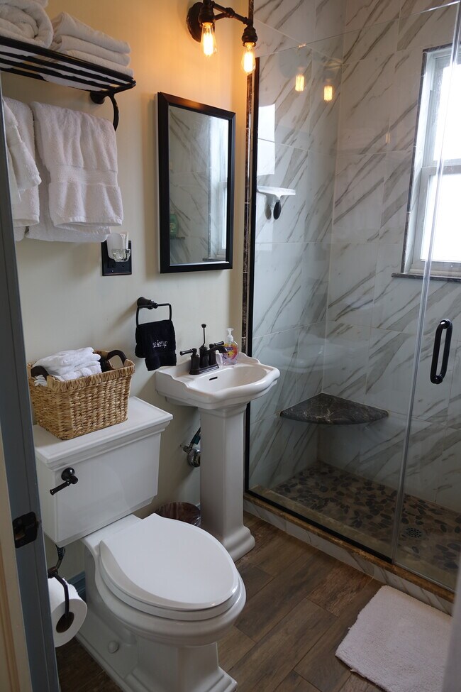 98 Woodland Ave., Kearny, NJ 07032 Townhome Rentals in Kearny NJ