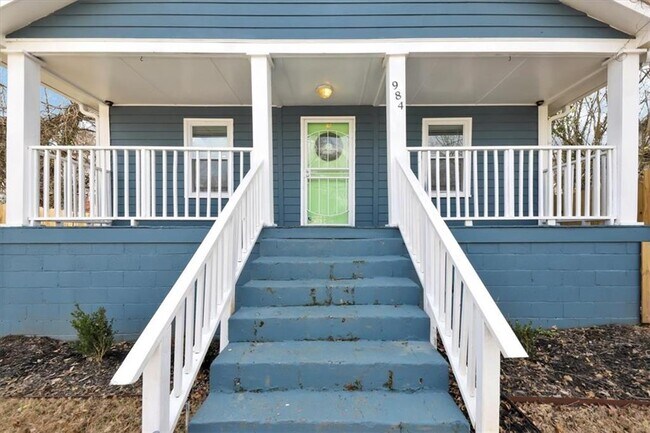 Foto del edificio - 984 Camilla St SW