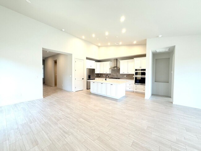Building Photo - Brand New home in Jasper!