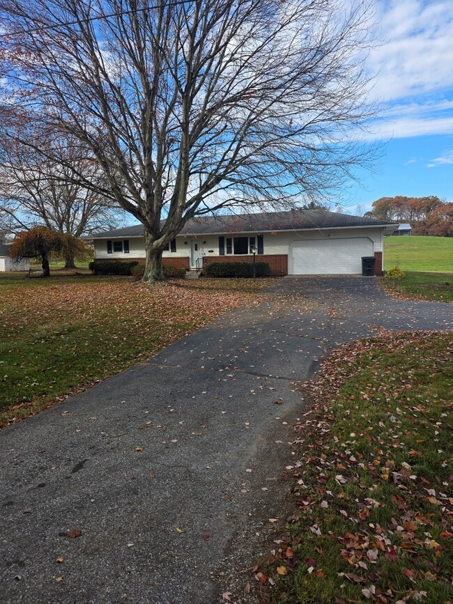 Foto del edificio - 3187 Licking Valley Rd