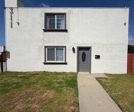 Building Photo - 311 E McElhany Ave