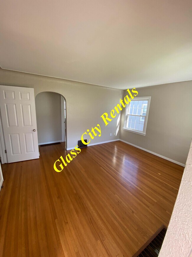Foto del edificio - 3217 Escott Ave