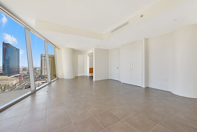 Foto del edificio - Veer Towers 1207E-North Strip Views from t...