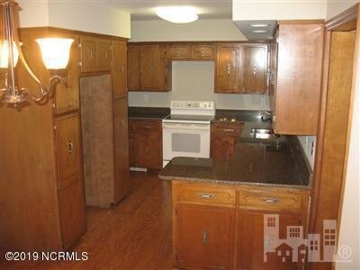 Building Photo - 2305 Waverly Dr