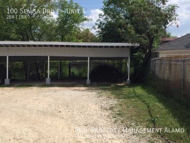 Building Photo - 100 Senisa Dr