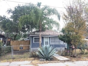 Building Photo - 4236 E Cayuga St