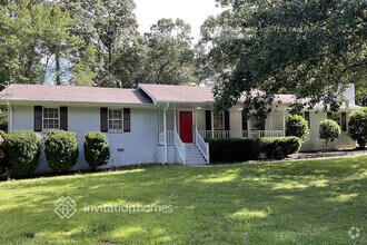 Building Photo - 70 Hickory Dr