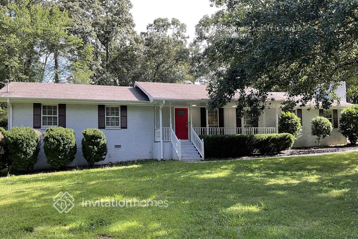 Primary Photo - 70 Hickory Dr
