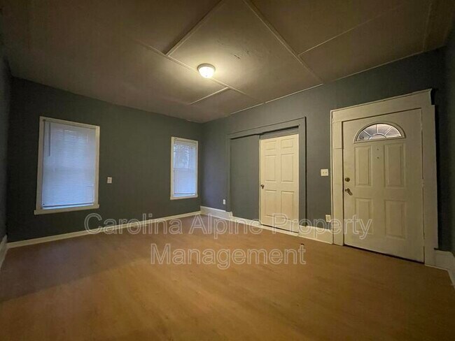Building Photo - 1015 Fallston Rd