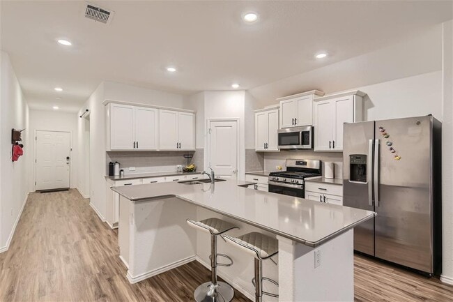 Building Photo - 1206 Chad Dr