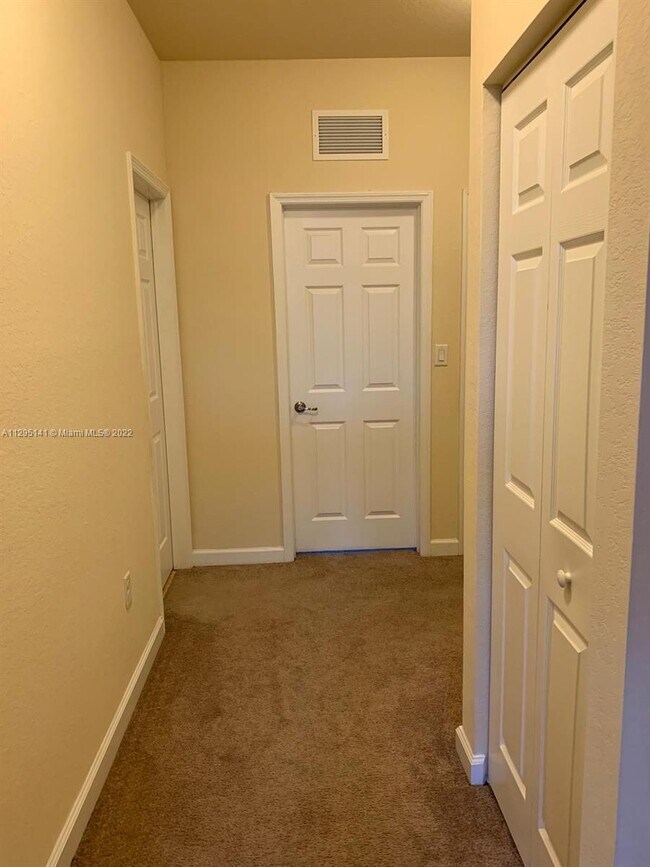 Foto del edificio - 23762 SW 118th Ave