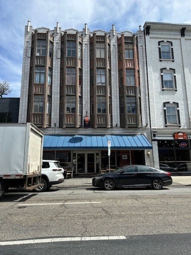Primary Photo - 213 N 2nd St