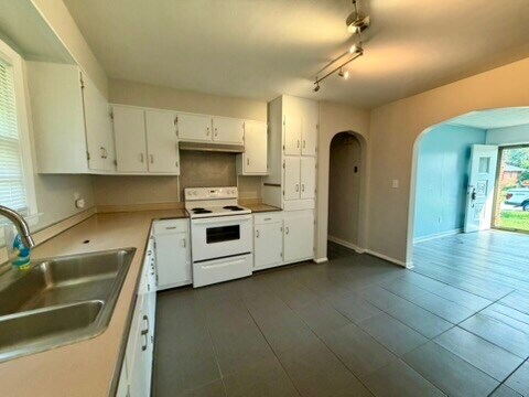 Foto del edificio - 402 Bond St