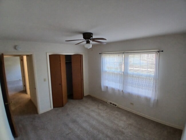 Building Photo - 211 N Bothwell St