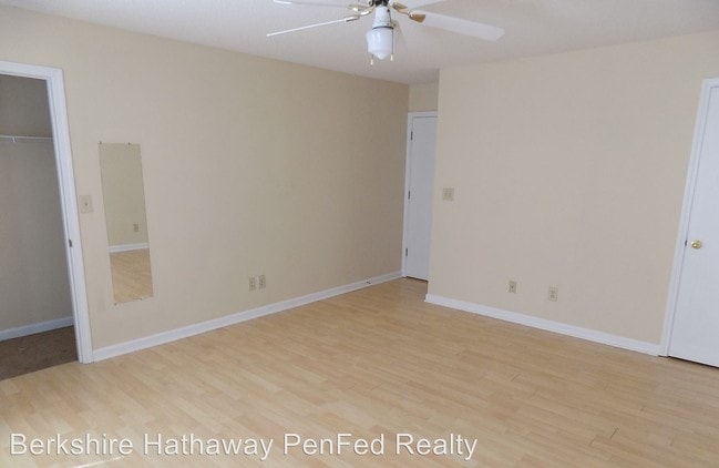 Building Photo - 1232 Parkway Pl