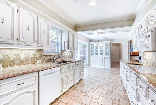 Foto del edificio - 9309 Raeford Dr