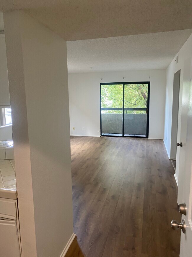 2400 Seneca St Unit 201, Pasadena, CA 91107 Apartments in Pasadena