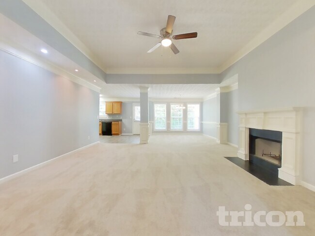 Building Photo - 220 Arbor Creek Dr